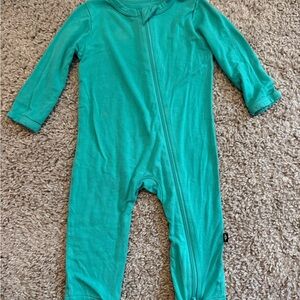 Kyte baby  Teal Green Zip romper